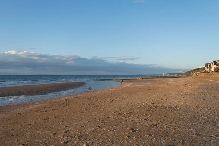 La plage de Houlgate photographiée en mai 2015.
